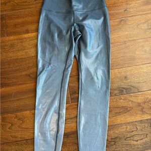 NWOT Lululemon Metallic Leggings